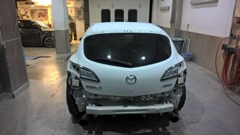 Mazda 3 - Auto Paint Line Πειραιάς